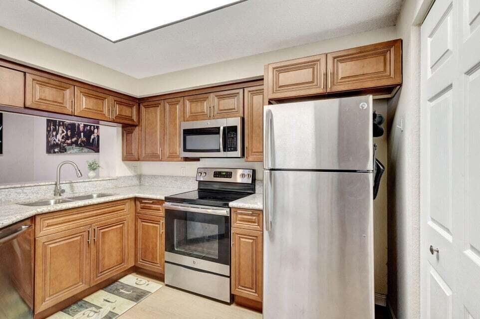 2728 Anzio 105 Court 105, Palm Beach Gardens, FL 33410 — photo 23 of 36