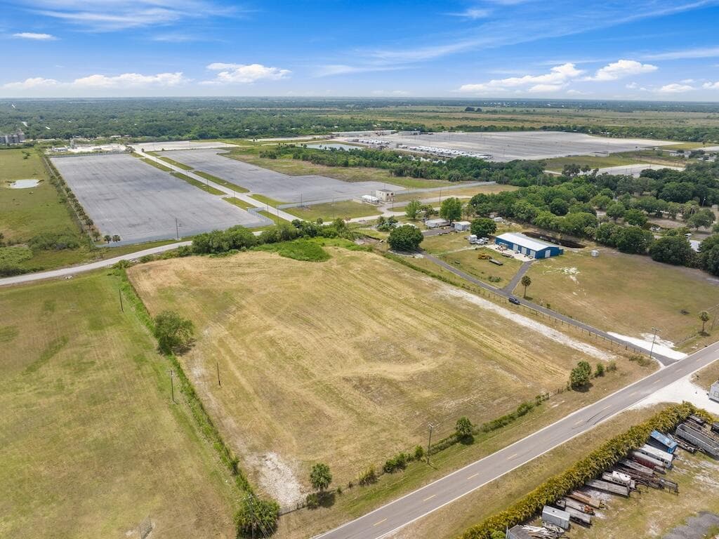 3274 NW 18th Street, Okeechobee, FL 34972 — photo 5 of 15
