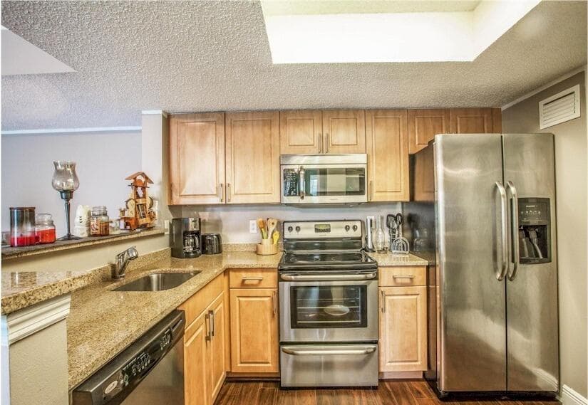 8935 Okeechobee Boulevard 204, West Palm Beach, FL 33411 — photo 5 of 6