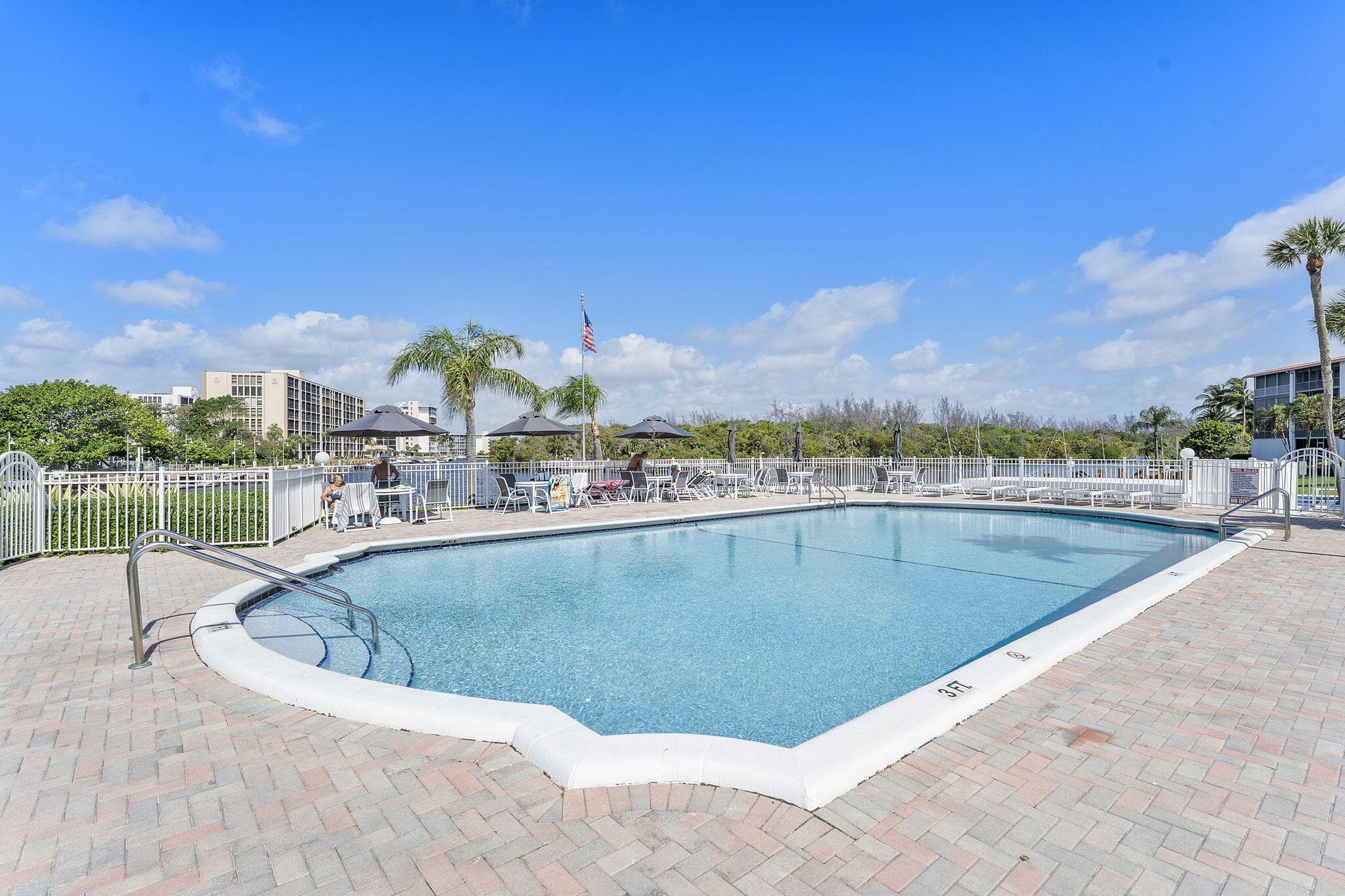 101 NE 19th Avenue 208, Deerfield Beach, FL 33441 — photo 19 of 28