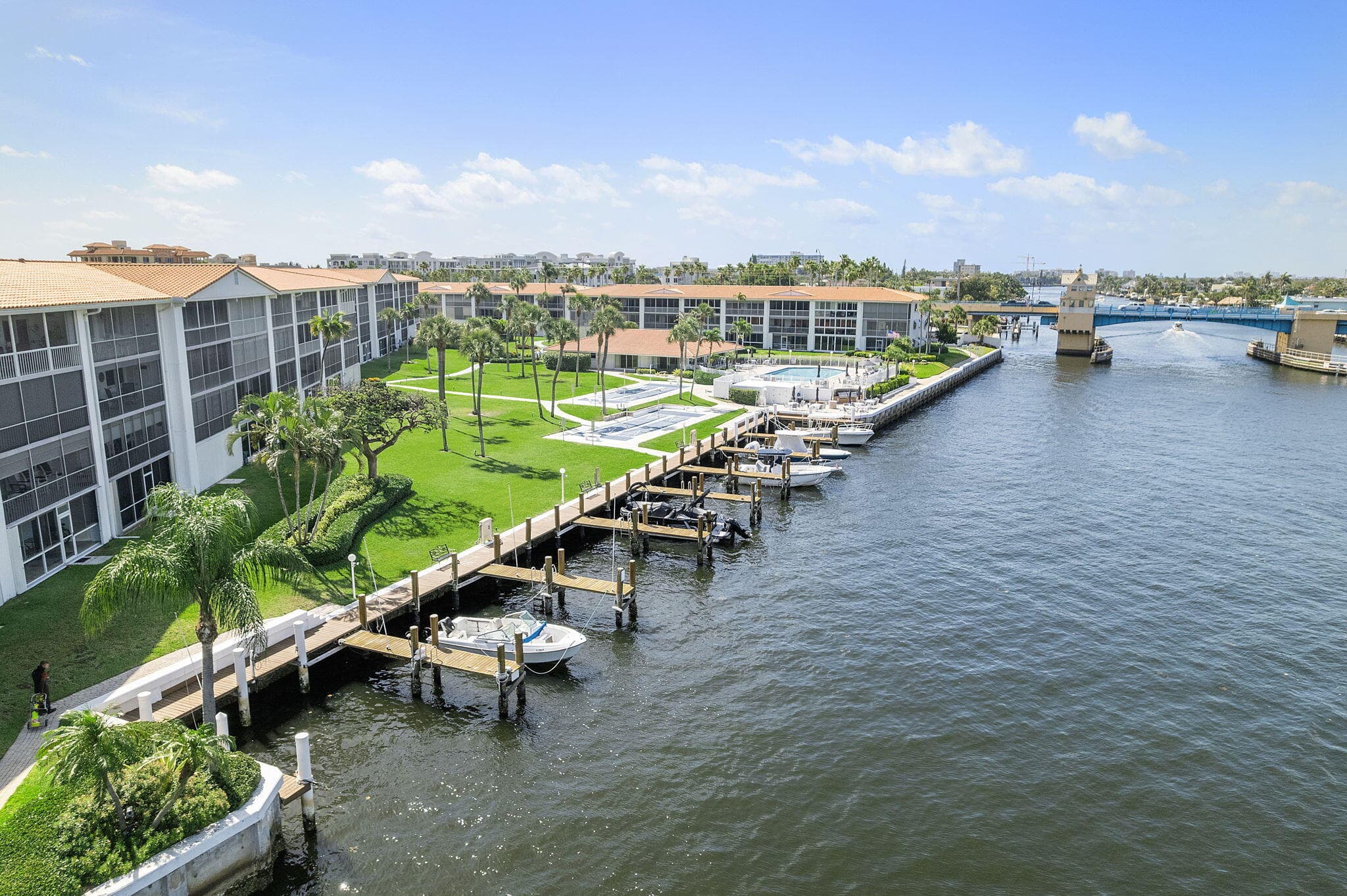 101 NE 19th Avenue 208, Deerfield Beach, FL 33441 — photo 11 of 28