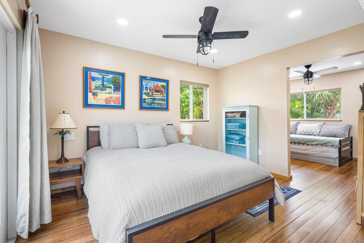 300 SE 7th Avenue, Delray Beach, FL 33483 — photo 20 of 33