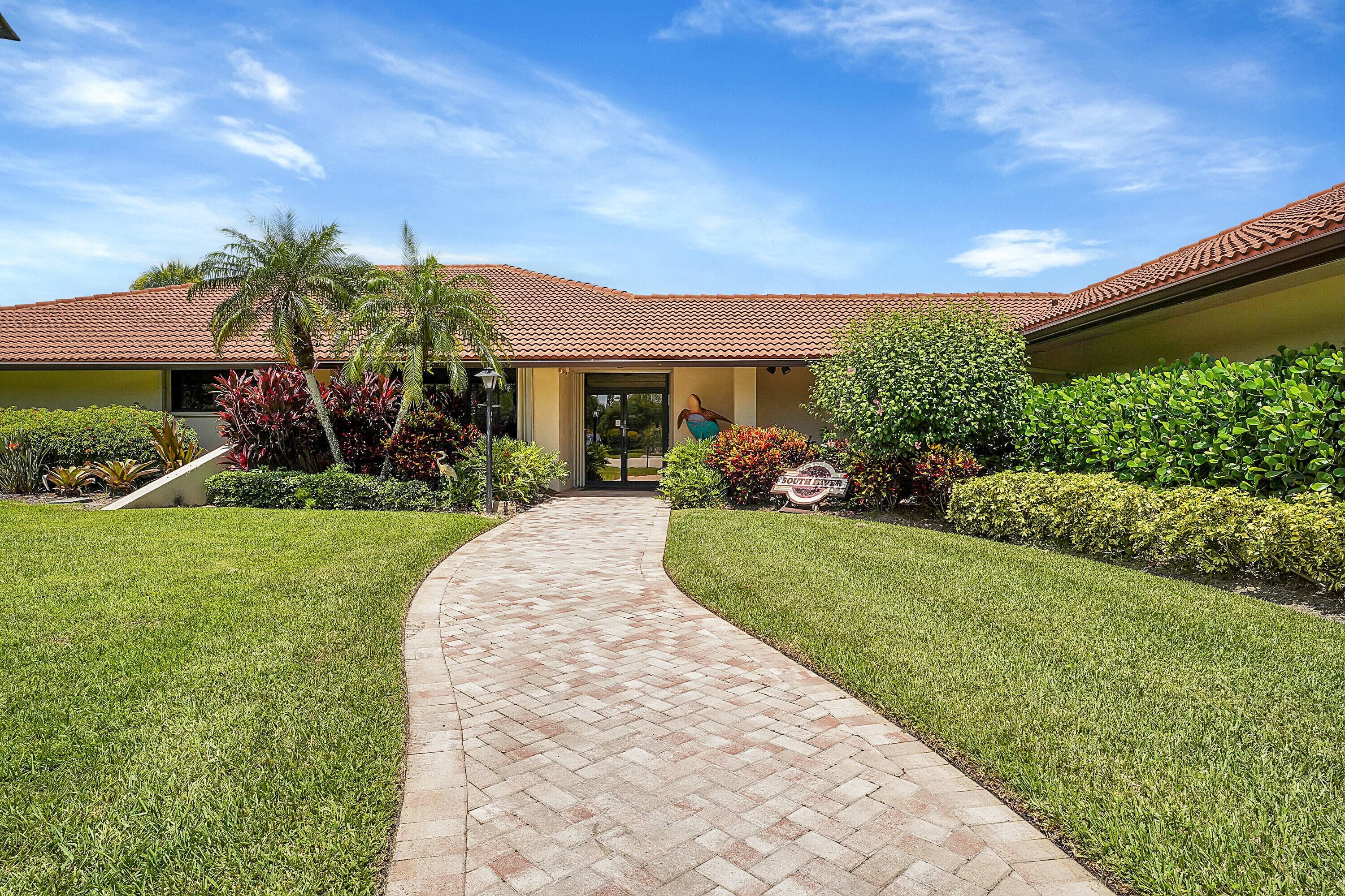 361 SW South River Drive 103, Stuart, FL 34997 — photo 38 of 62