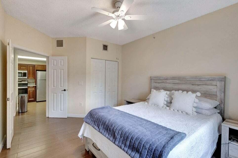 2728 Anzio Court 105, Palm Beach Gardens, FL 33410 — photo 3 of 30