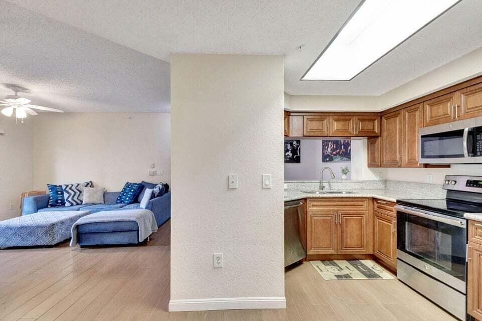 2728 Anzio Court 105, Palm Beach Gardens, FL 33410 — photo 19 of 30