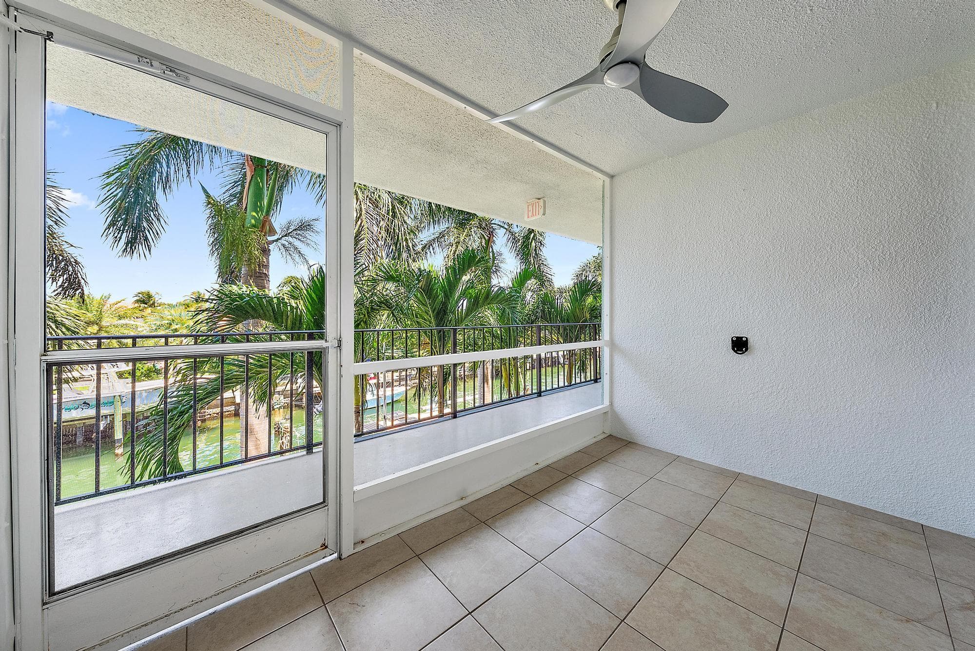 109 Paradise Harbour Boulevard 307, North Palm Beach, FL 33408 — photo 4 of 20
