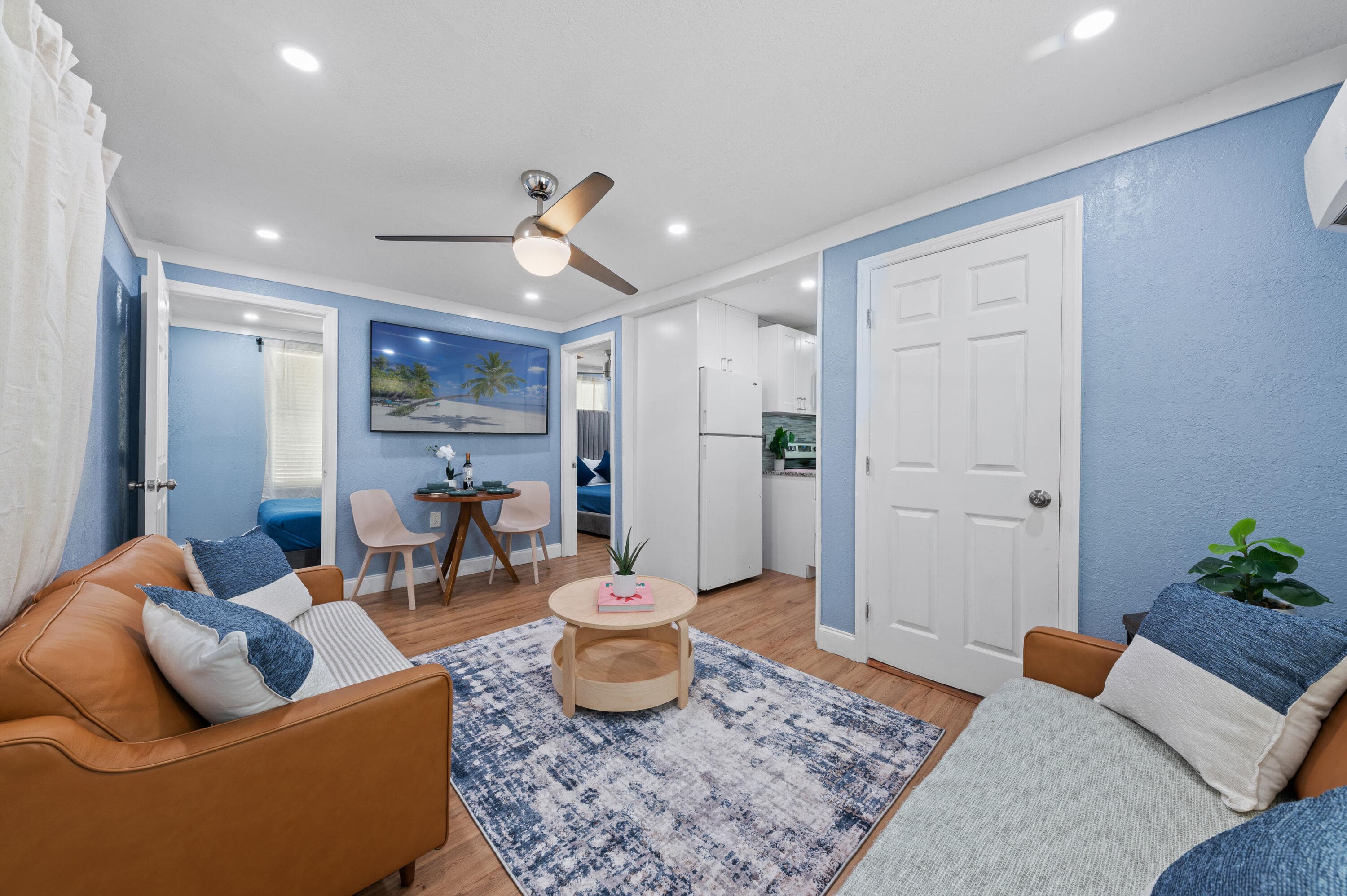 420 Avenida Alegre 3, West Palm Beach, FL 33405 — photo 1 of 23
