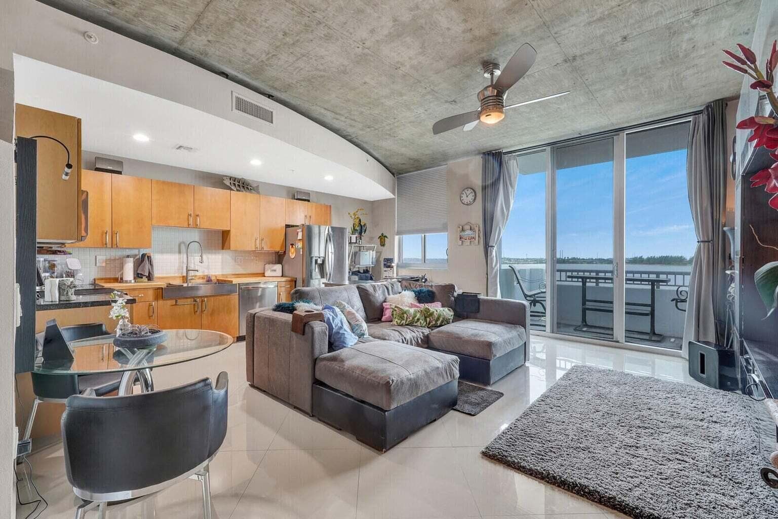 300 S Australian Avenue 409, West Palm Beach, FL 33401 — photo 1 of 21