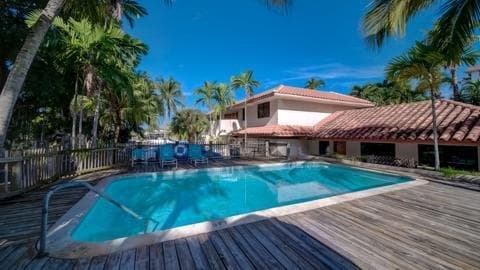1827 Middle River Drive 4, Fort Lauderdale, FL 33305 — photo 22 of 24