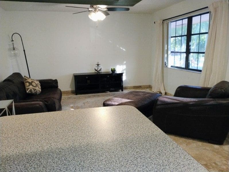 1827 Middle River Drive 4, Fort Lauderdale, FL 33305 — photo 7 of 24