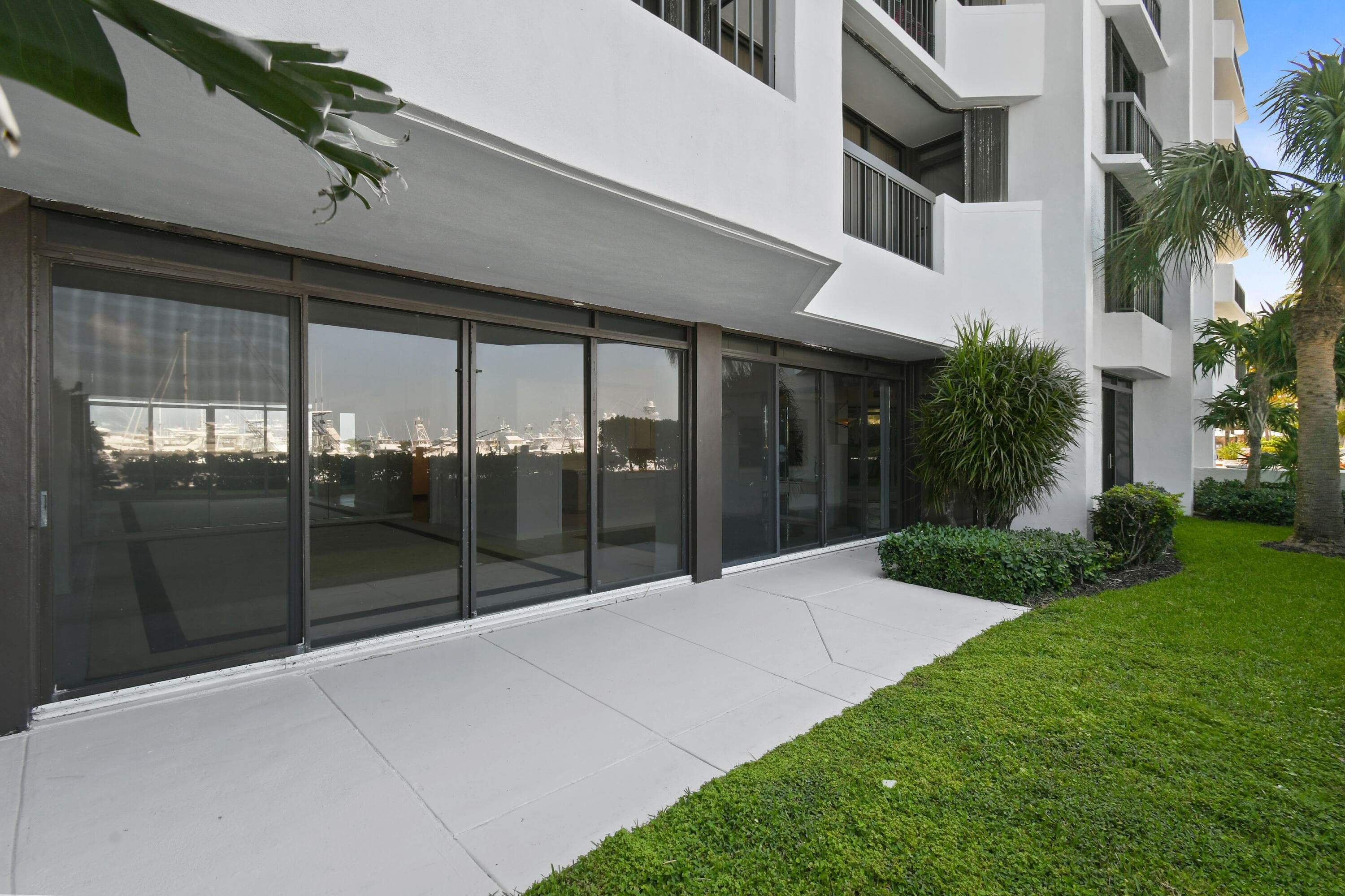 108 Lakeshore Drive 140, North Palm Beach, FL 33408 — photo 14 of 31