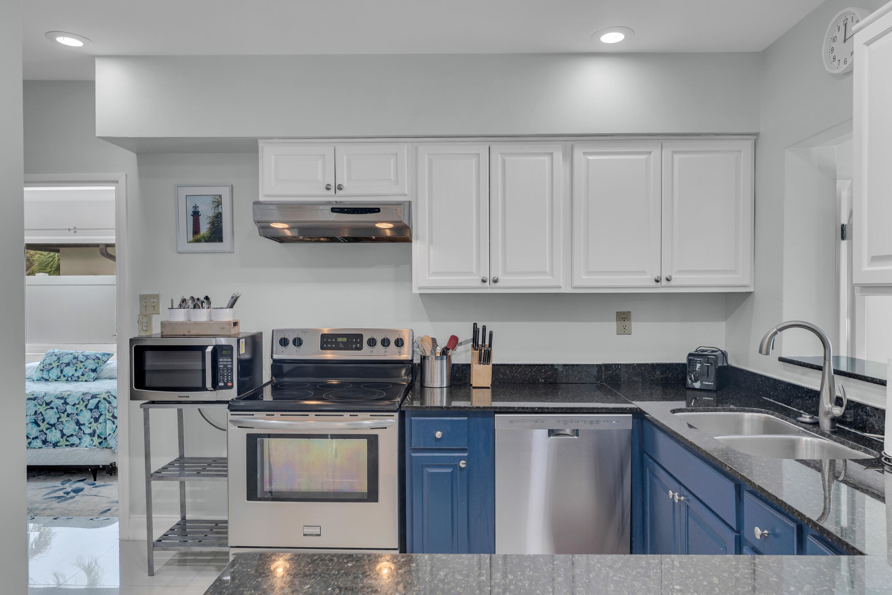 348 SE 18th Avenue, Deerfield Beach, FL 33441 — photo 23 of 71