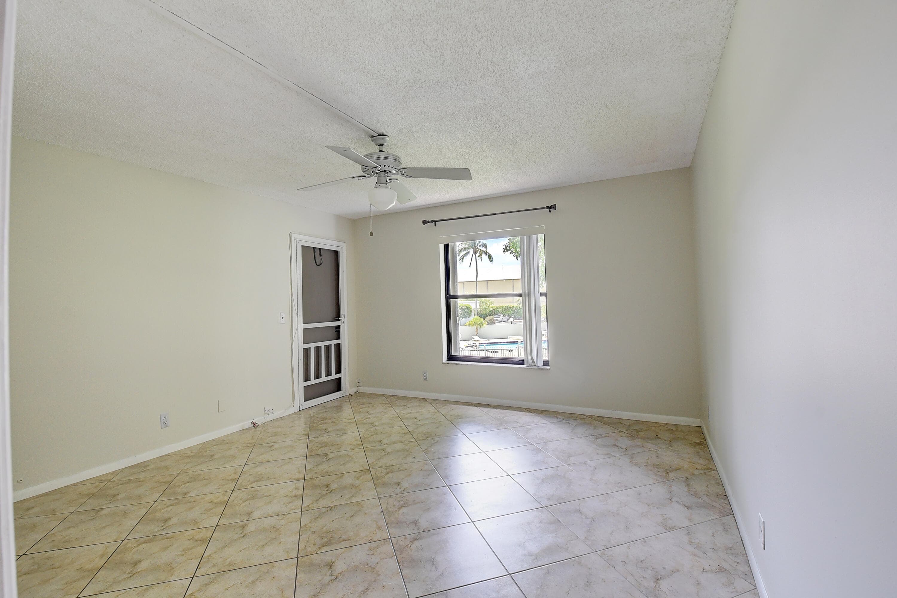890 N Federal Highway 206, Lantana, FL 33462 — photo 18 of 37
