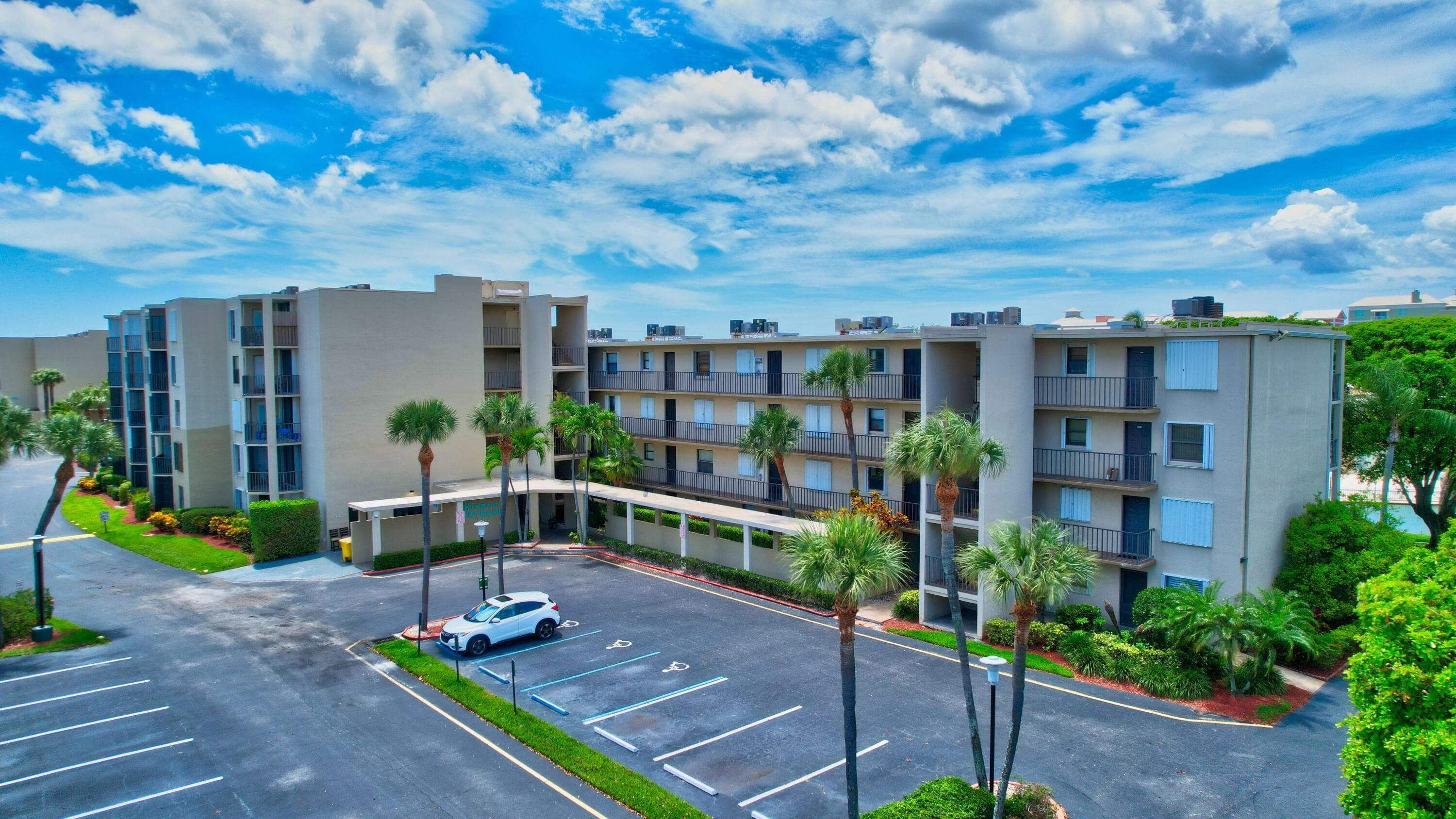 890 N Federal Highway 206, Lantana, FL 33462 — photo 26 of 37