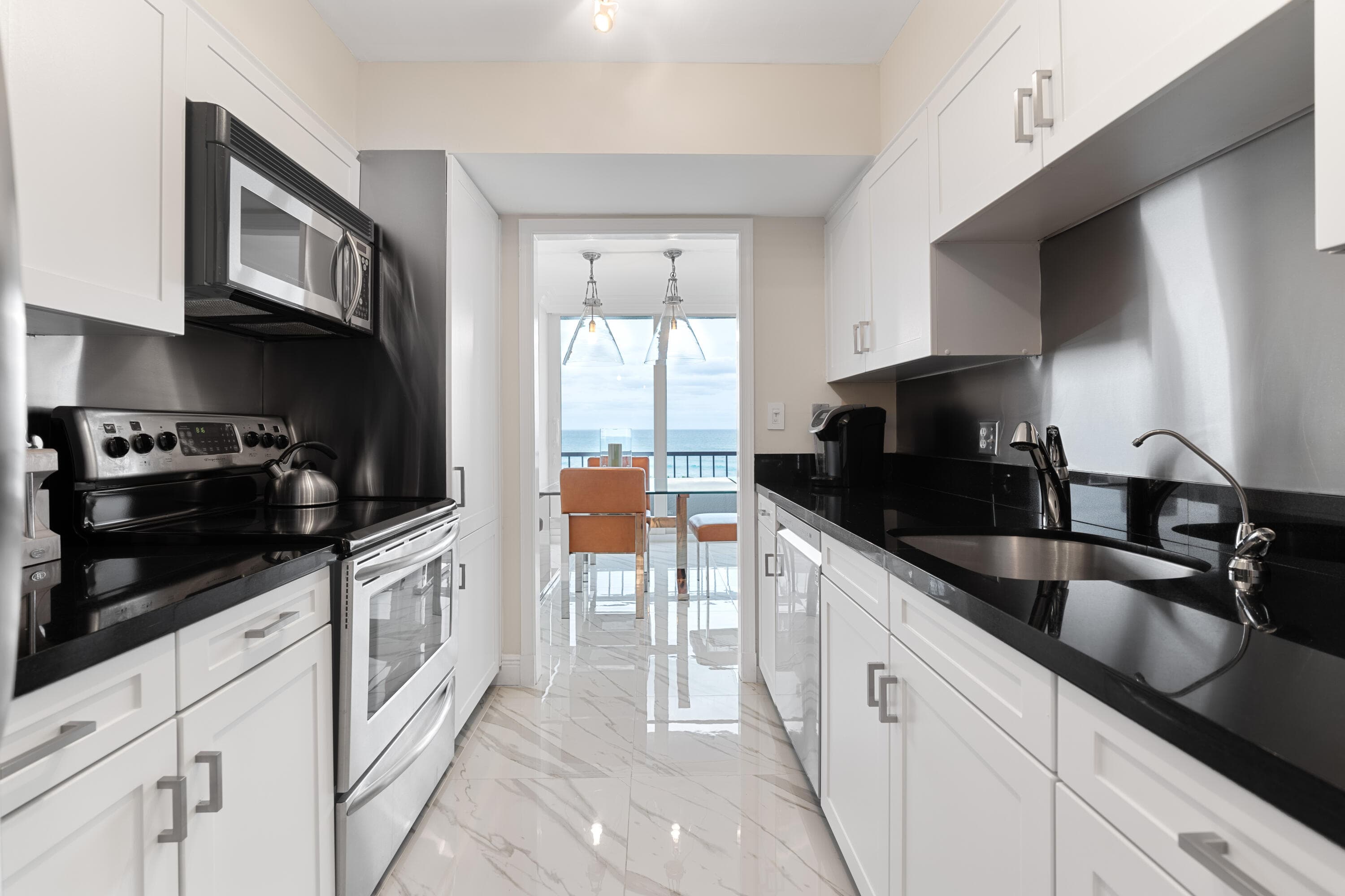 5550 N Ocean Drive 5c, Singer Island, FL 33404 — photo 9 of 56