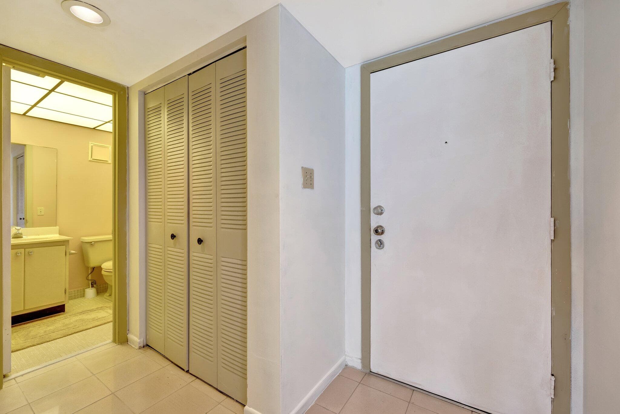 3301 NW 47th Terrace 410, Lauderdale Lakes, FL 33319 — photo 19 of 58