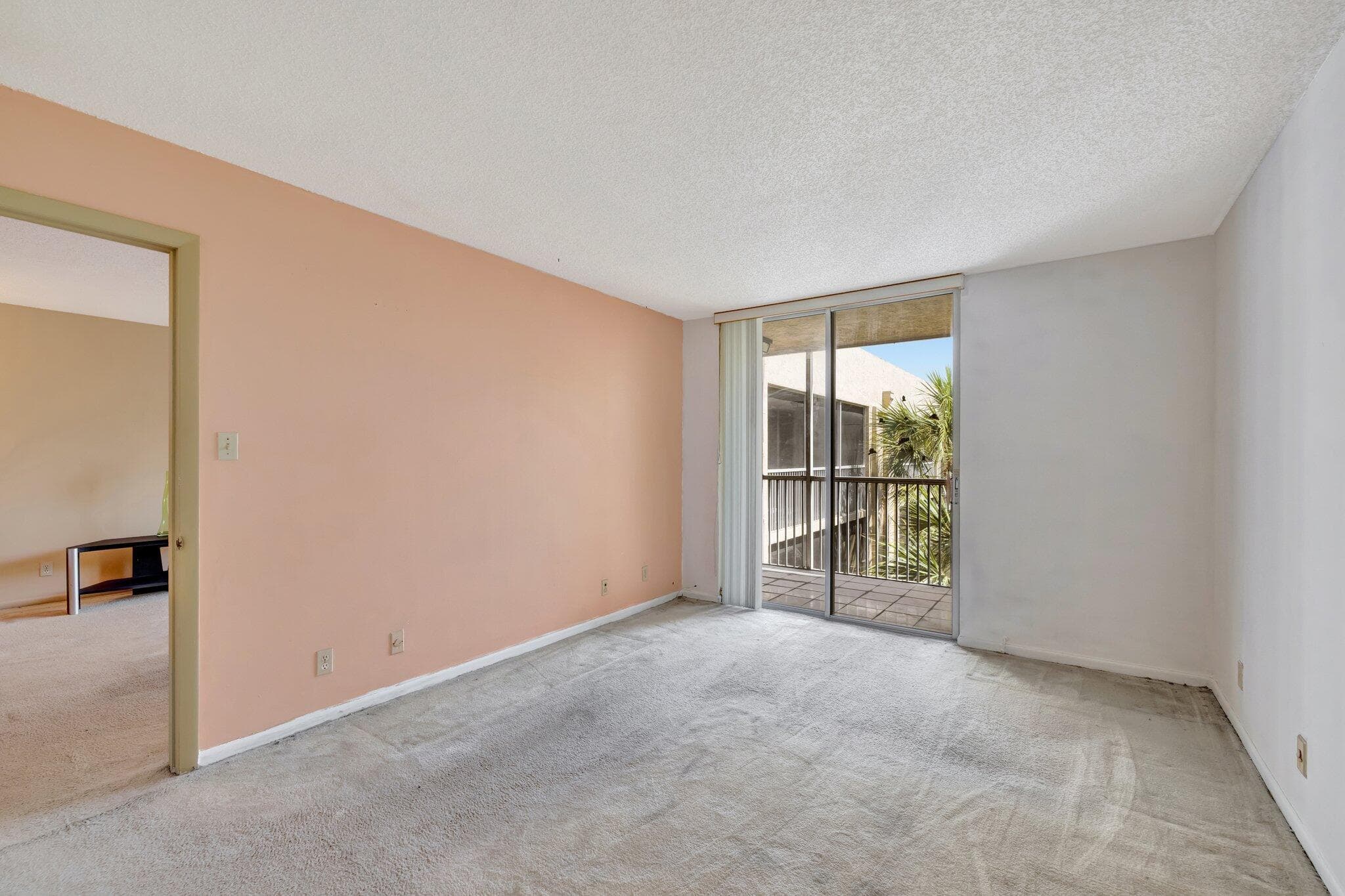 3301 NW 47th Terrace 410, Lauderdale Lakes, FL 33319 — photo 22 of 58