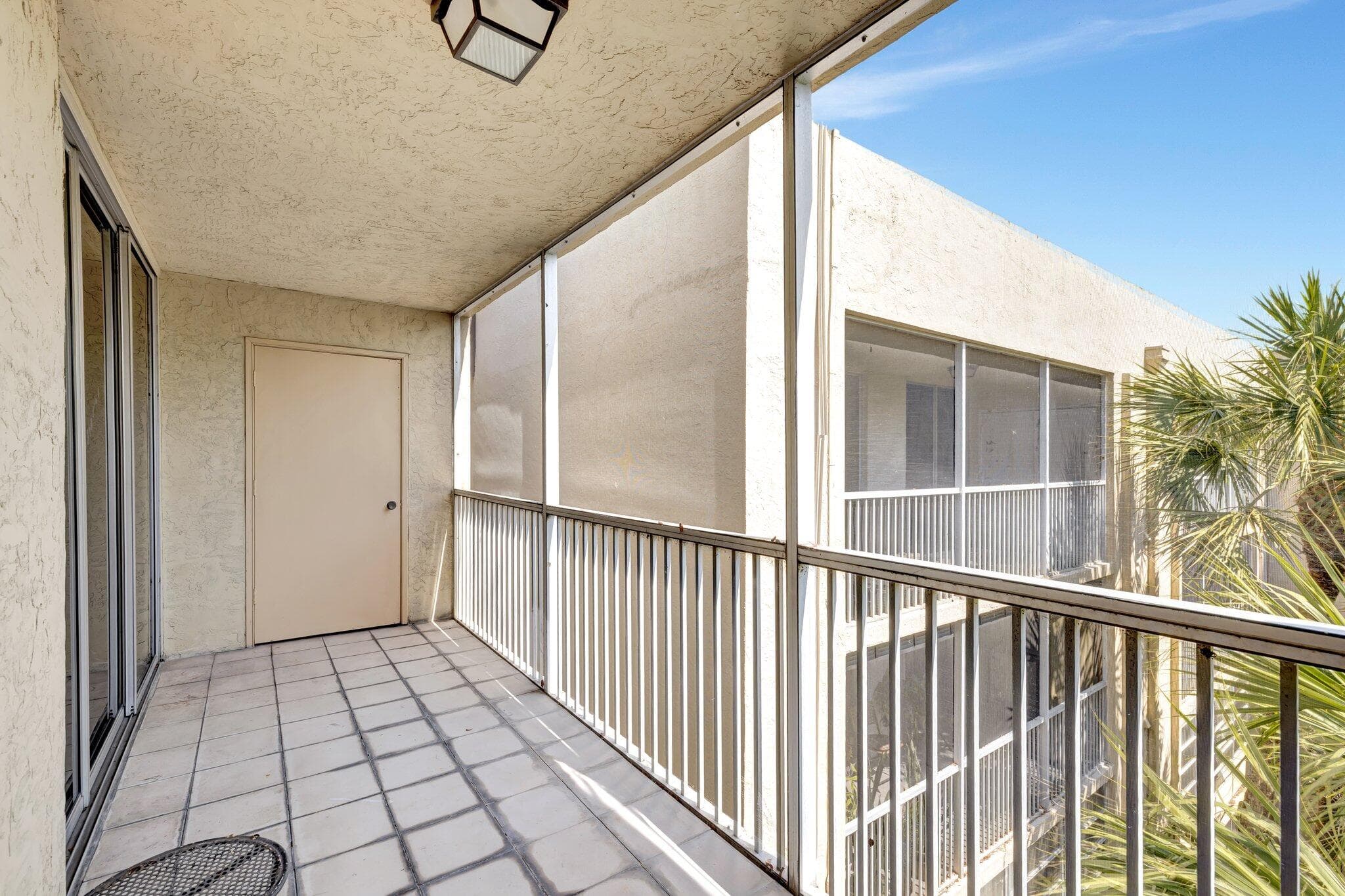 3301 NW 47th Terrace 410, Lauderdale Lakes, FL 33319 — photo 27 of 58