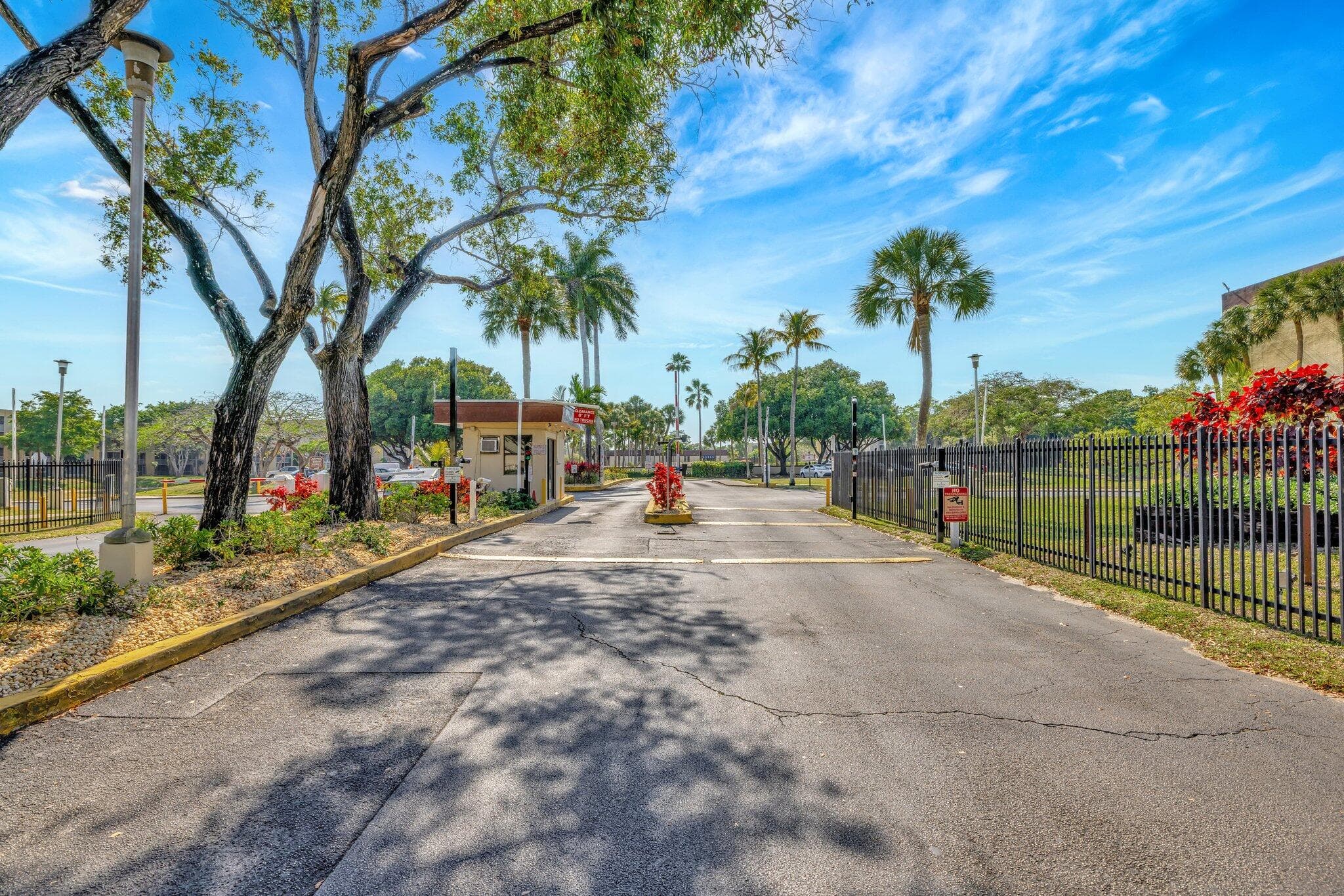 3301 NW 47th Terrace 410, Lauderdale Lakes, FL 33319 — photo 47 of 58
