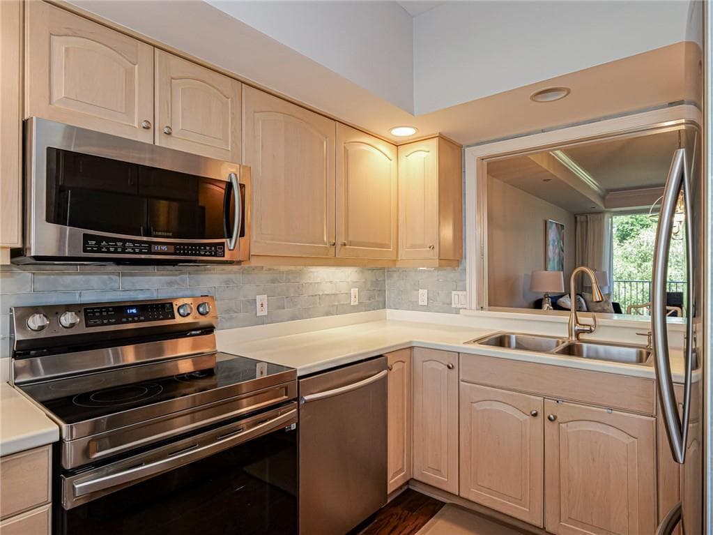 4775 S Harbor Drive 207, Vero Beach, FL 32967 — photo 19 of 37