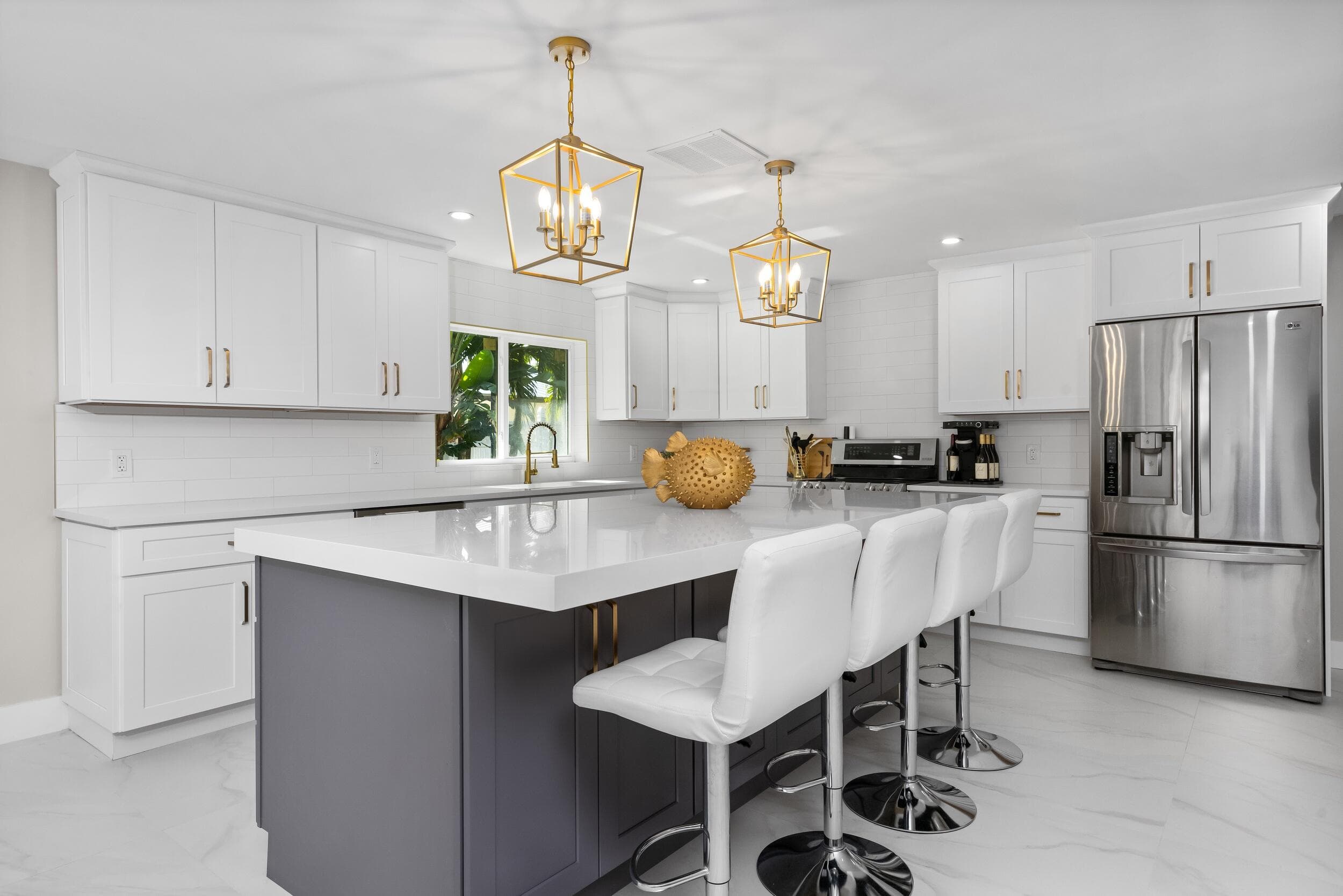 2500 NE 23rd Street, Pompano Beach, FL 33062 — photo 8 of 35