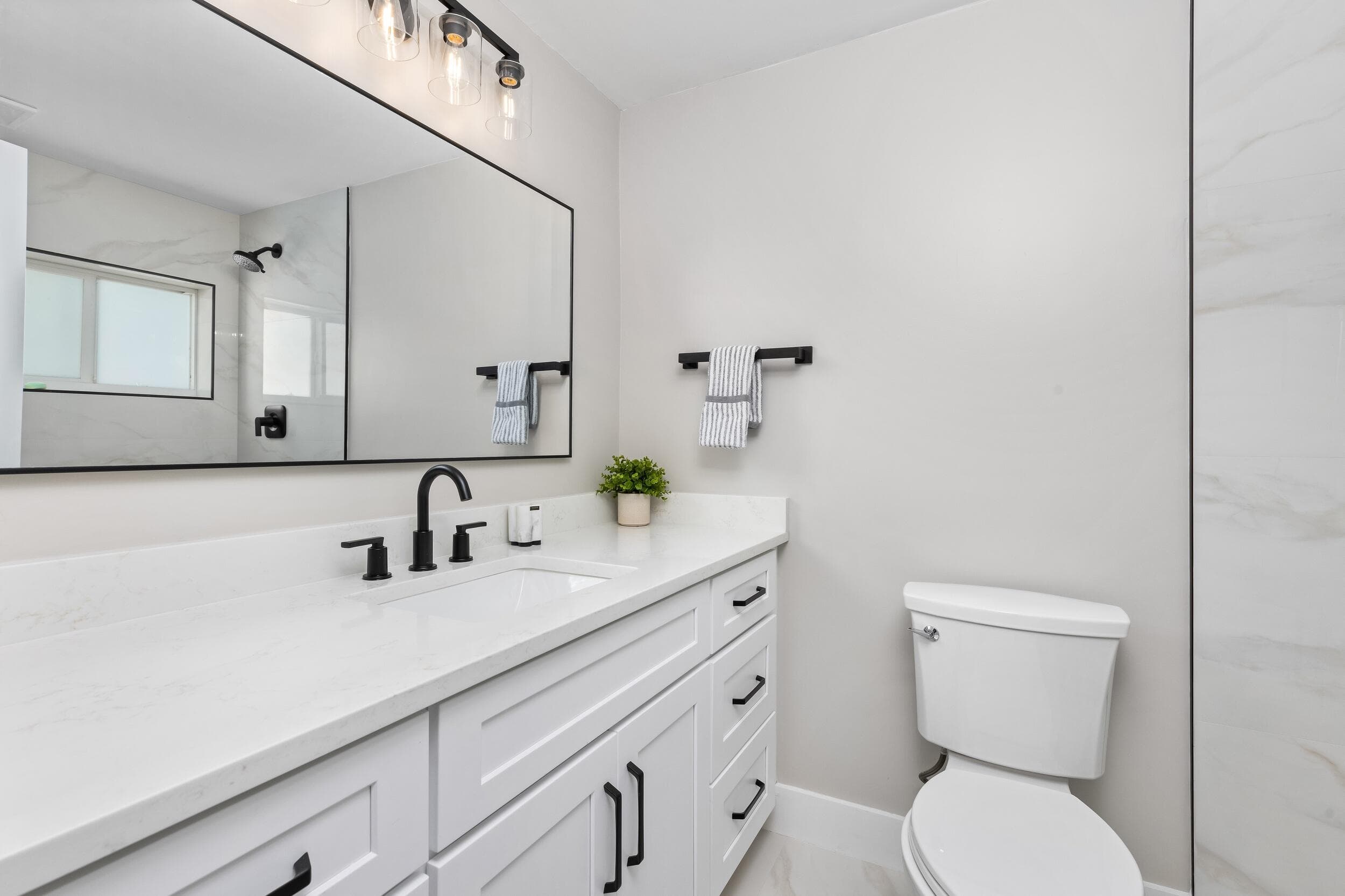 2500 NE 23rd Street, Pompano Beach, FL 33062 — photo 22 of 35
