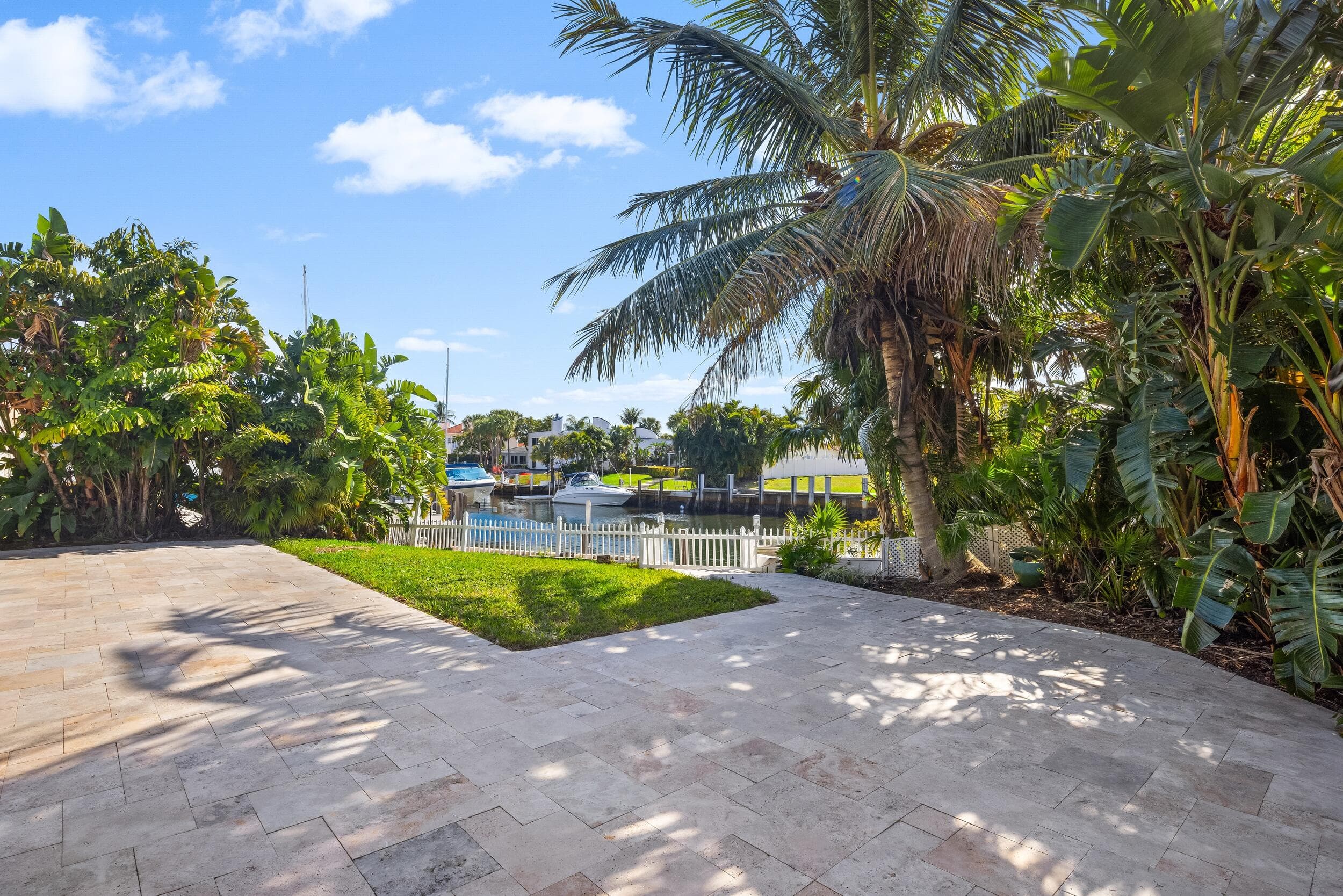 2500 NE 23rd Street, Pompano Beach, FL 33062 — photo 25 of 35