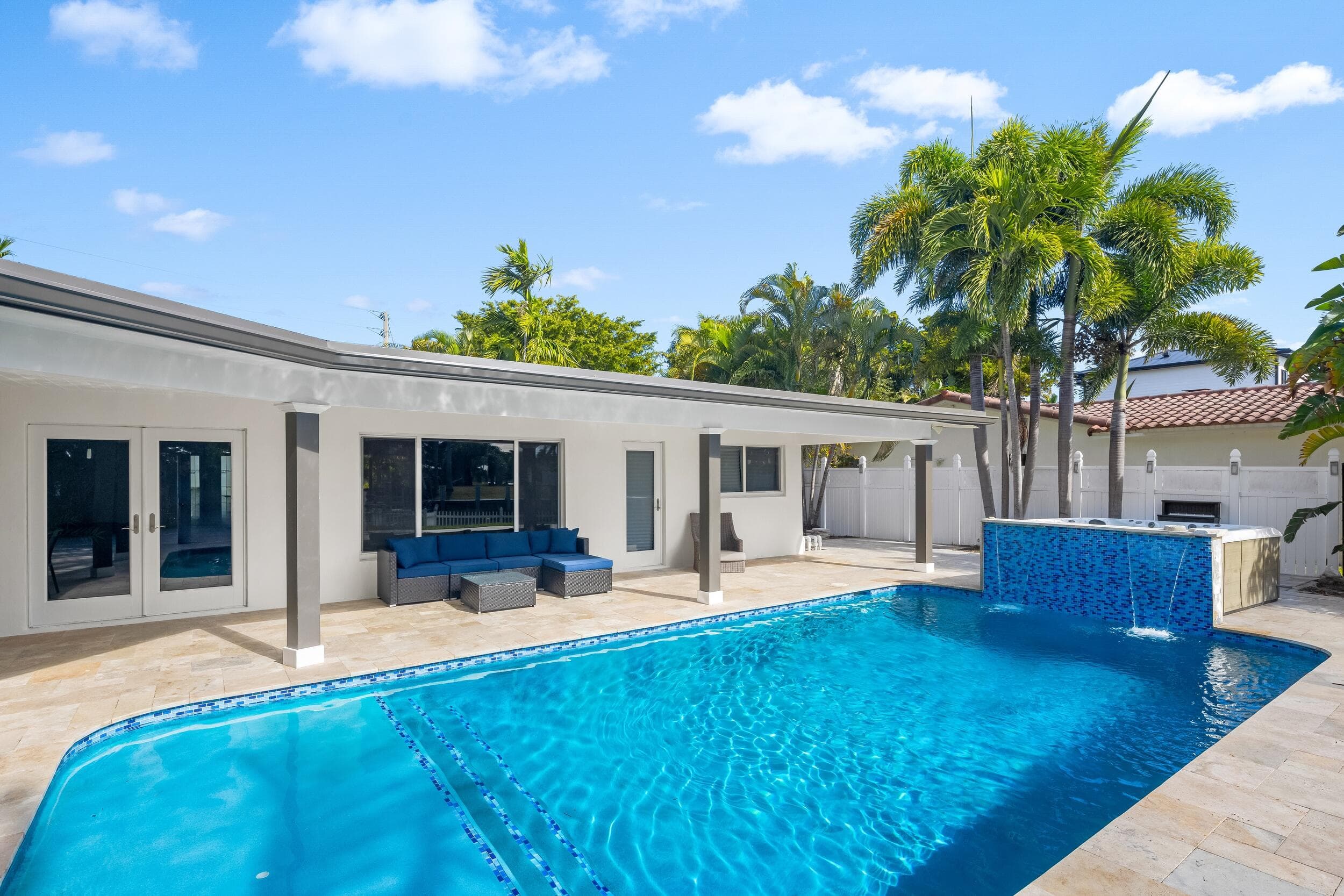 2500 NE 23rd Street, Pompano Beach, FL 33062 — photo 28 of 35