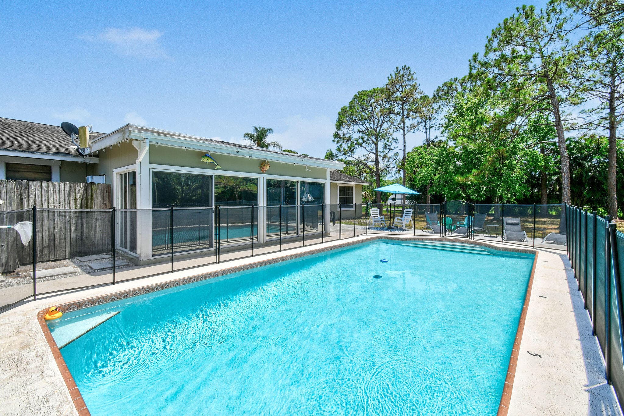 15739 N 75th Way N, Palm Beach Gardens, FL 33418 — photo 1 of 63