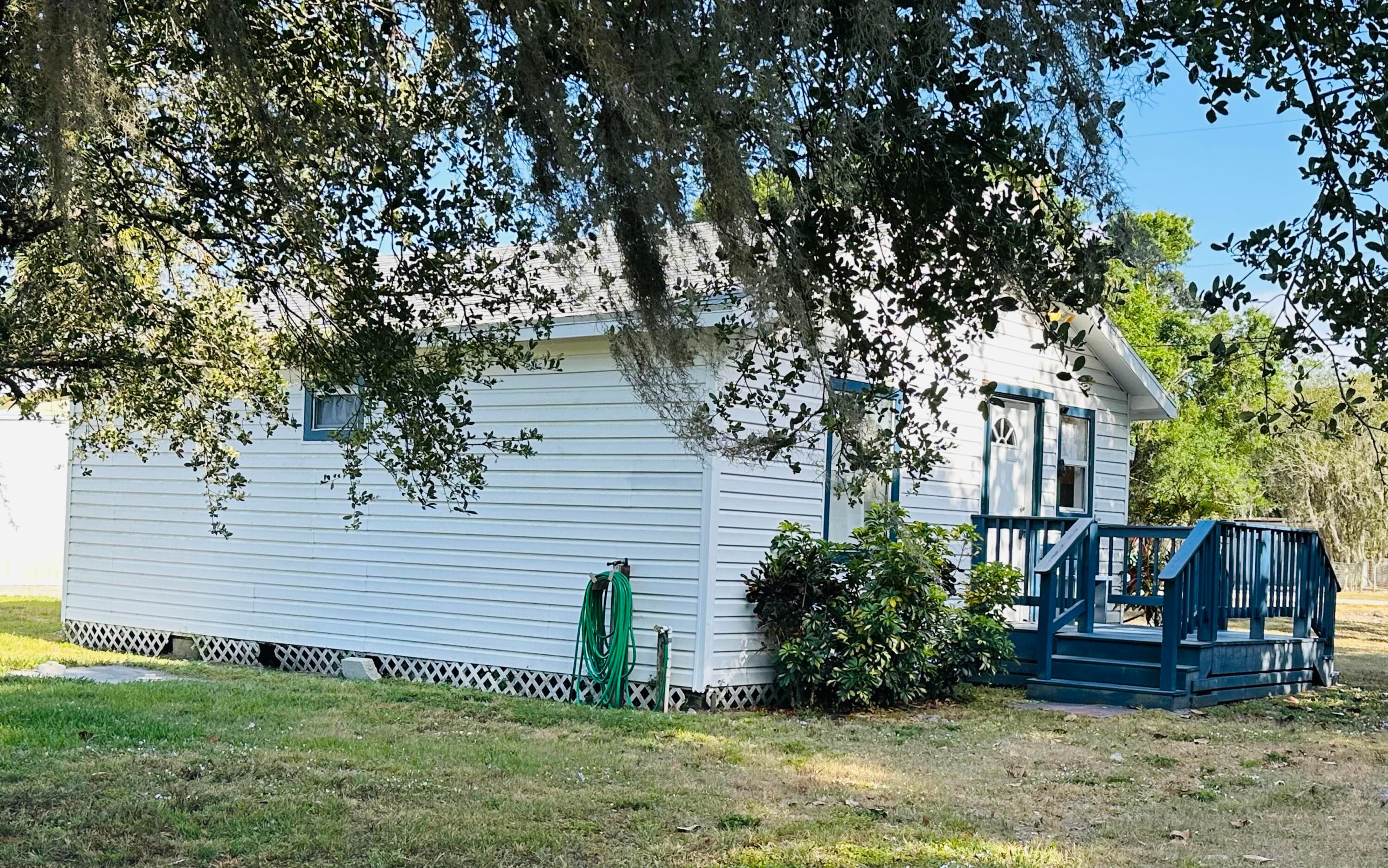 1104 SW 11th Street, Okeechobee, FL 34974 — photo 5 of 59