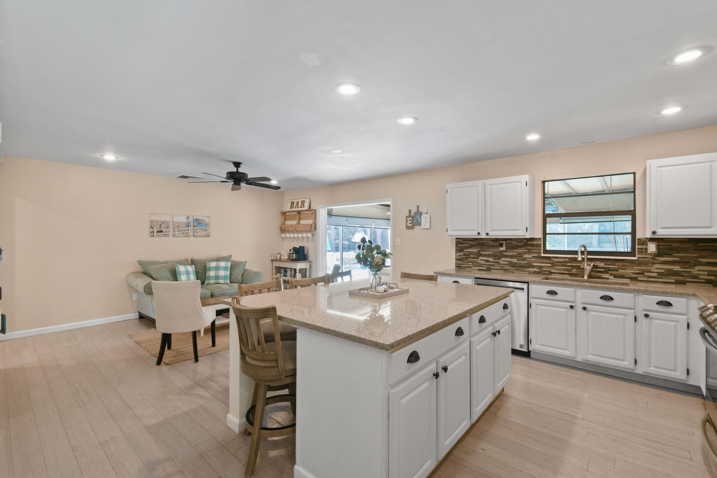 15739 N 75th Way N, Palm Beach Gardens, FL 33418 — photo 12 of 63