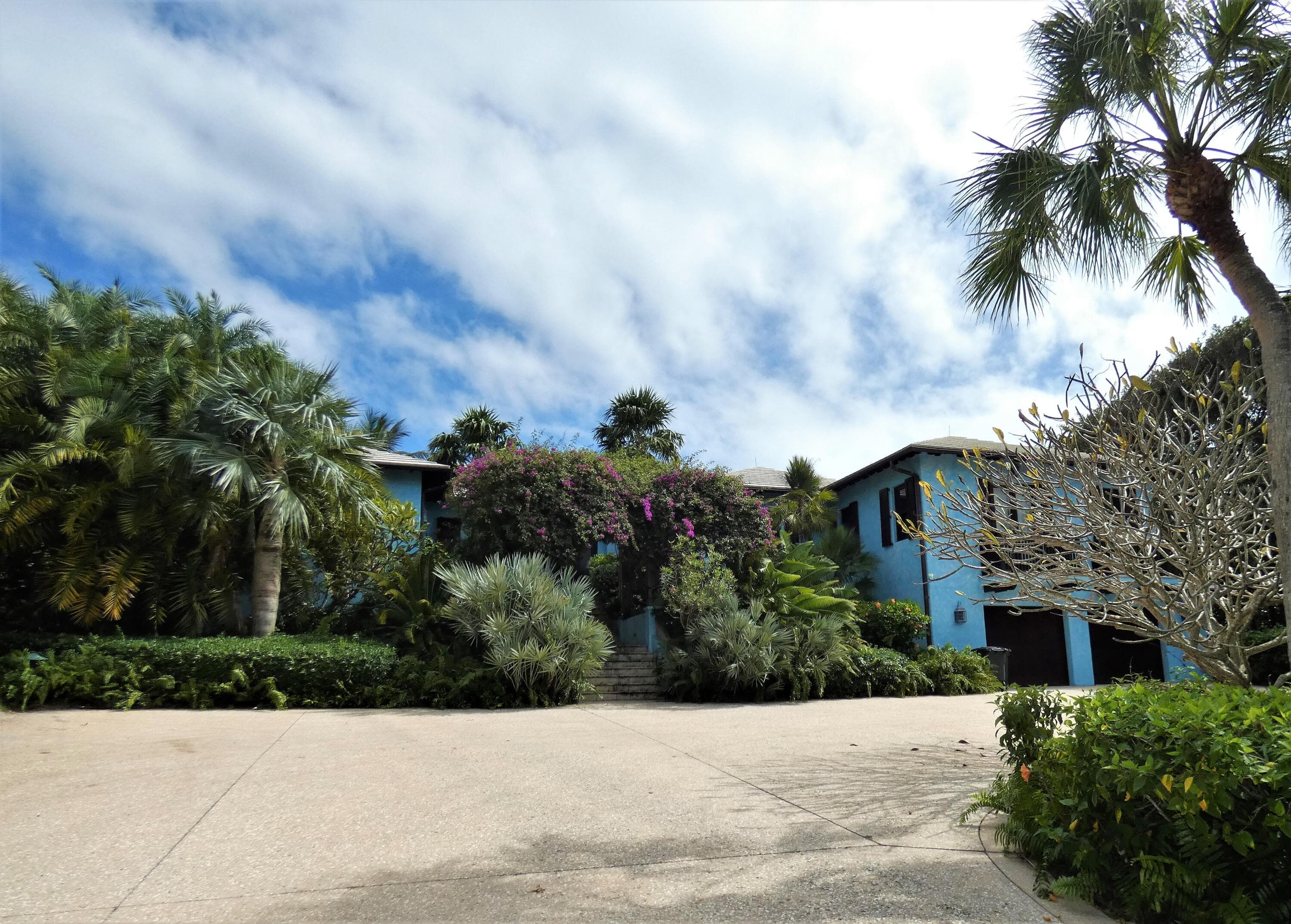 521 S Beach Road, Jupiter Island, FL 33455 — photo 2 of 24