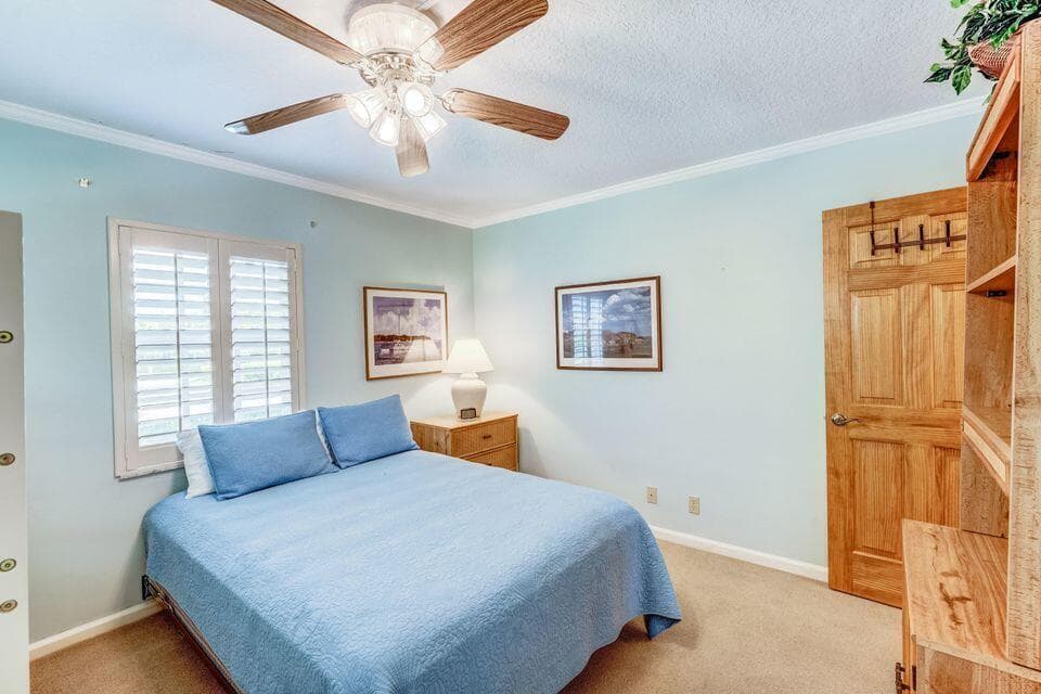 1160 Sugar Sands Boulevard 403 1st Fl, Singer Island, FL 33404 — photo 17 of 32