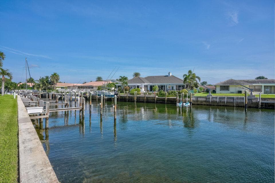 1160 Sugar Sands Boulevard 403 1st Fl, Singer Island, FL 33404 — photo 25 of 32