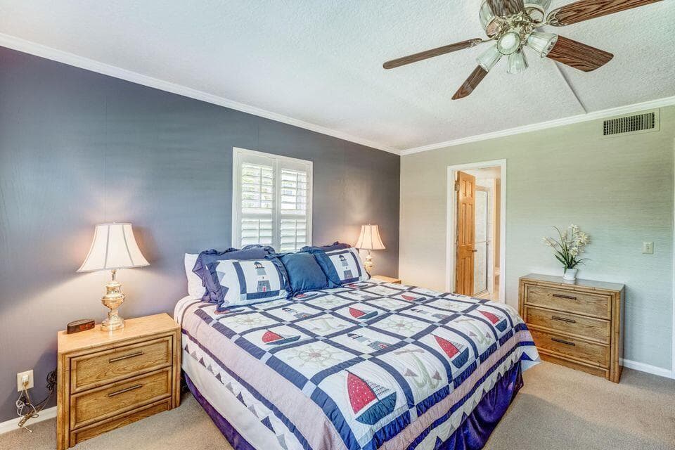 1160 Sugar Sands Boulevard 403 1st Fl, Singer Island, FL 33404 — photo 14 of 32