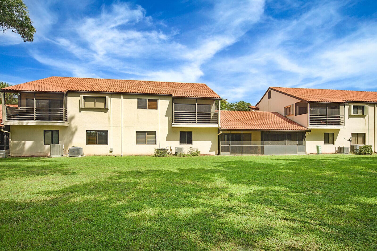 9 Vía De Casas Sur 203, Boynton Beach, FL 33426 — photo 7 of 13