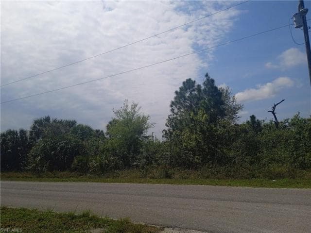 2605 N Hanna Avenue, Lehigh Acres, FL 33971 — photo 4 of 6