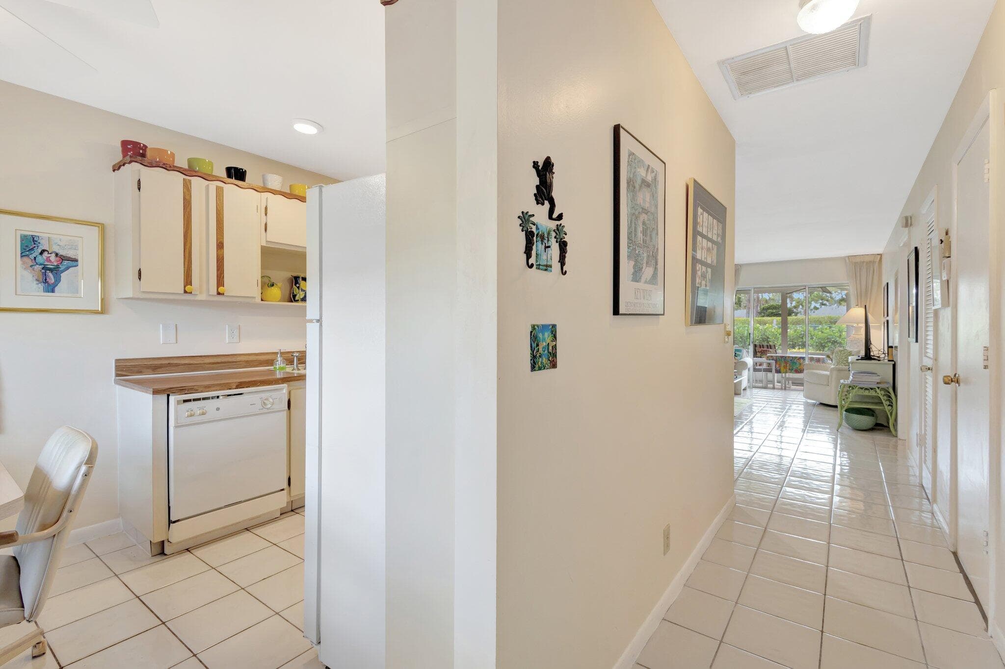 5200 Privet B Place B, Delray Beach, FL 33484 — photo 2 of 27