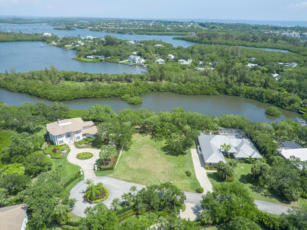 2660 Riverview Court, Vero Beach, FL 32963 — photo 38 of 44