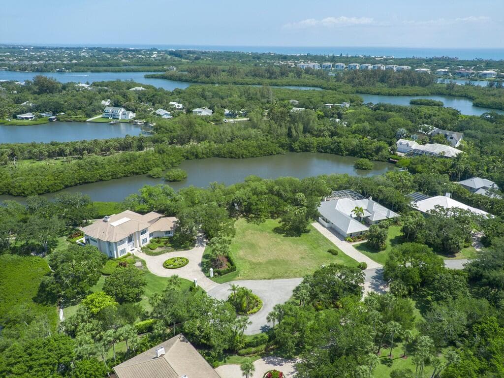 2660 Riverview Court, Vero Beach, FL 32963 — photo 39 of 44