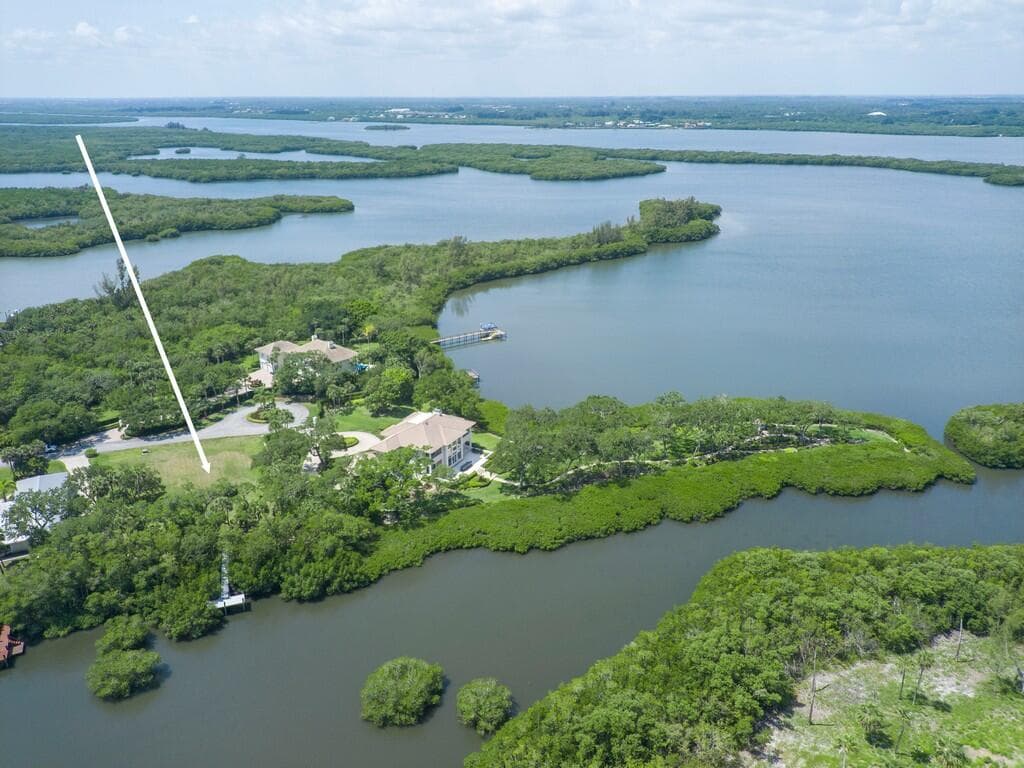 2660 Riverview Court, Vero Beach, FL 32963 — photo 15 of 44