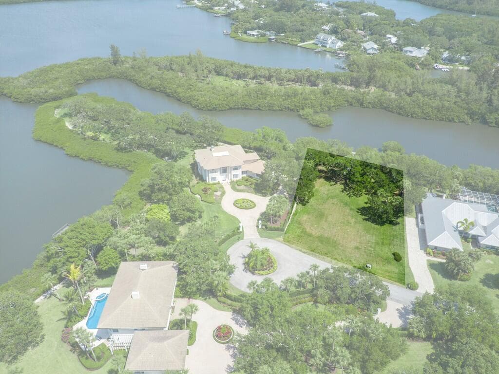 2660 Riverview Court, Vero Beach, FL 32963 — photo 29 of 44