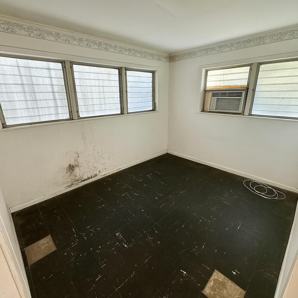 3520 Suncrest Road, Lake Worth, FL 33467 — photo 5 of 10