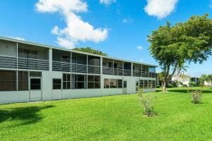 98 E Kingswood E E, West Palm Beach, FL 33417 — photo 15 of 15