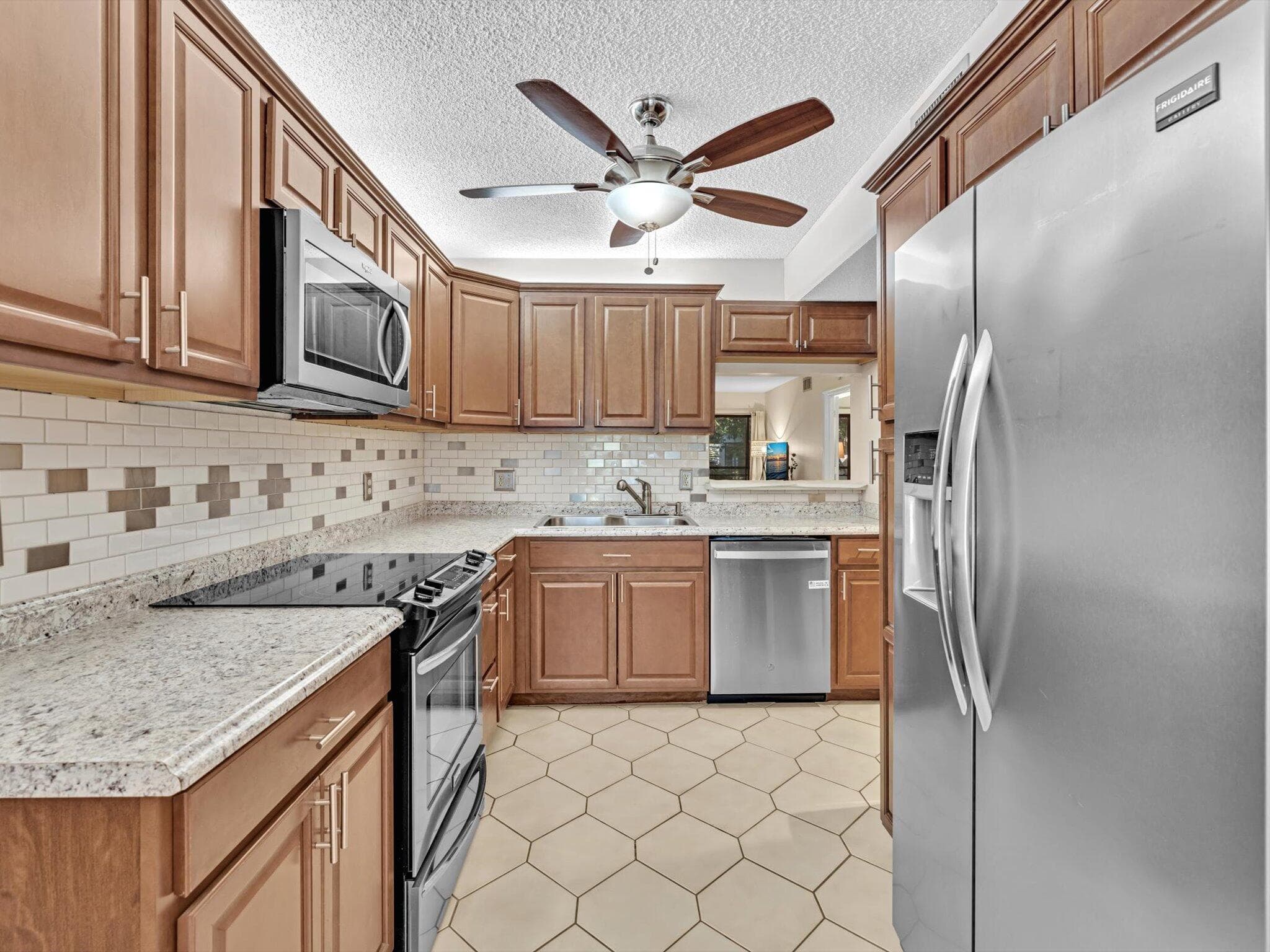 10143 Mangrove 203 Drive 203, Boynton Beach, FL 33437 — photo 2 of 73