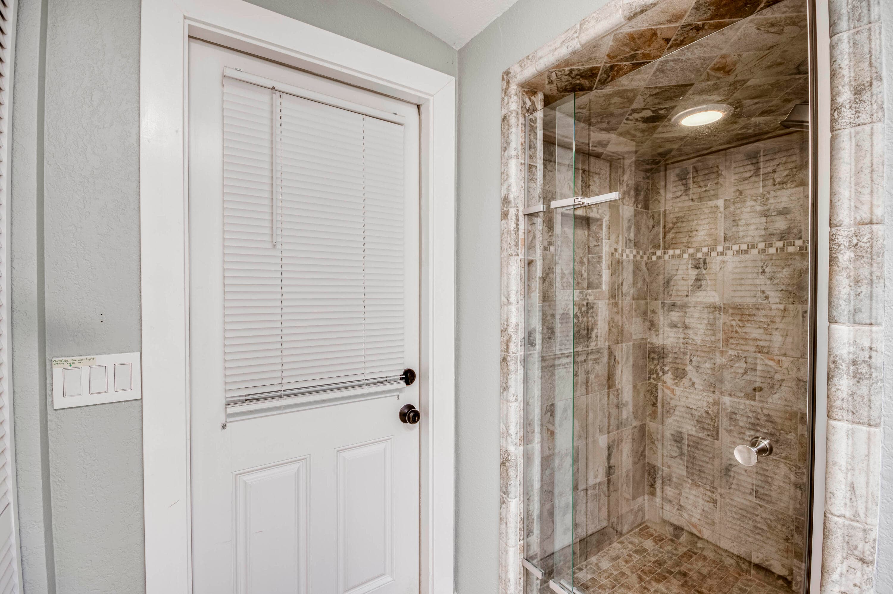 404 S Caloosahatchee Avenue, Jupiter, FL 33458 — photo 11 of 43