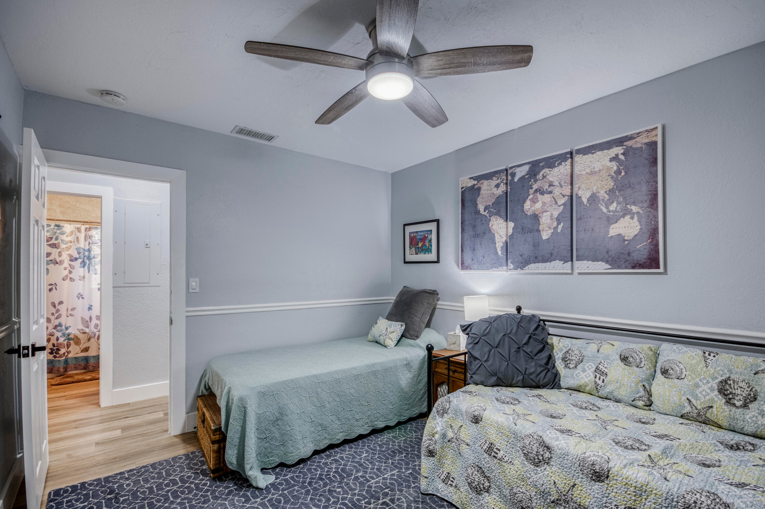 404 S Caloosahatchee Avenue, Jupiter, FL 33458 — photo 17 of 43