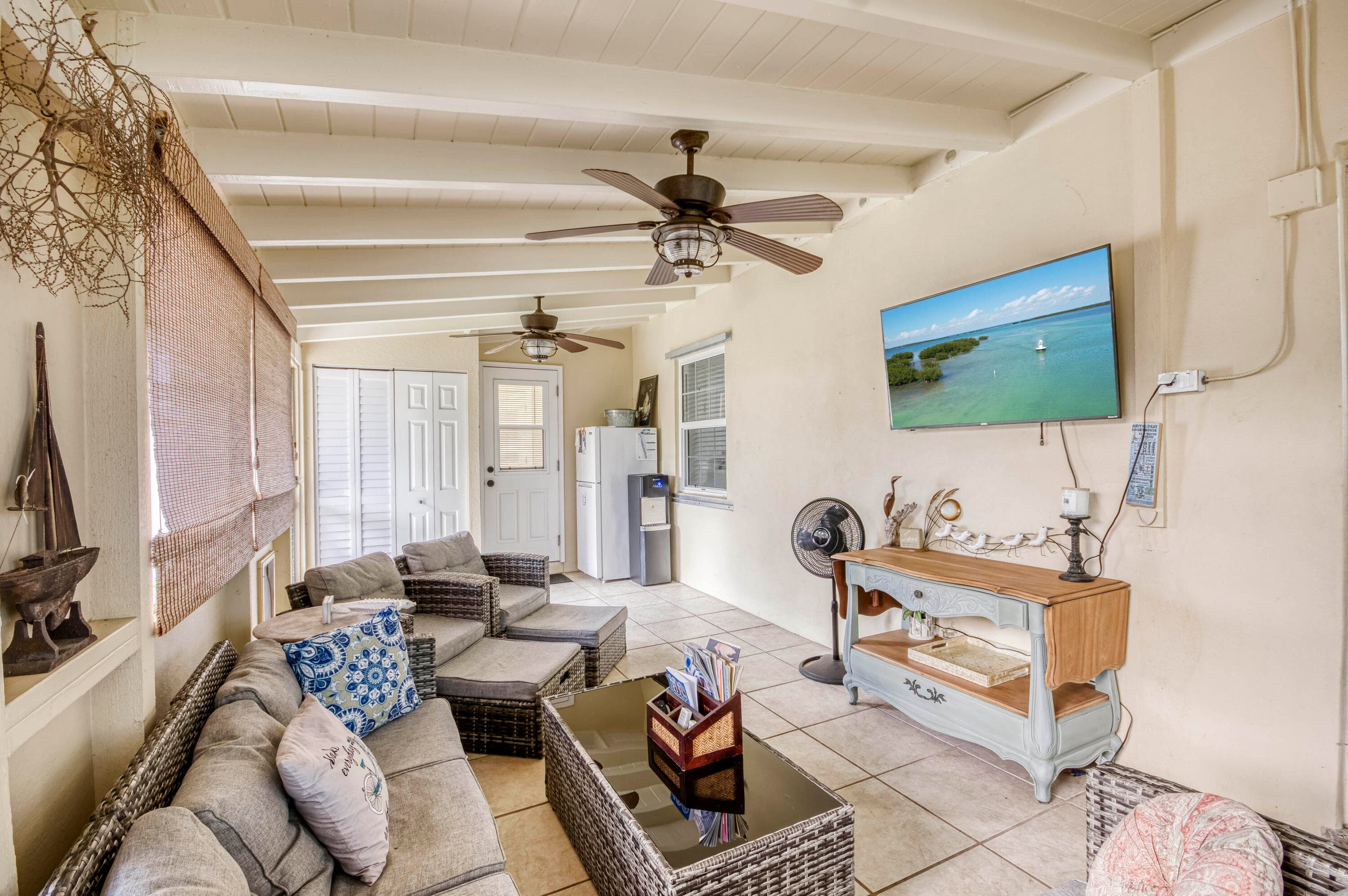 404 S Caloosahatchee Avenue, Jupiter, FL 33458 — photo 18 of 43