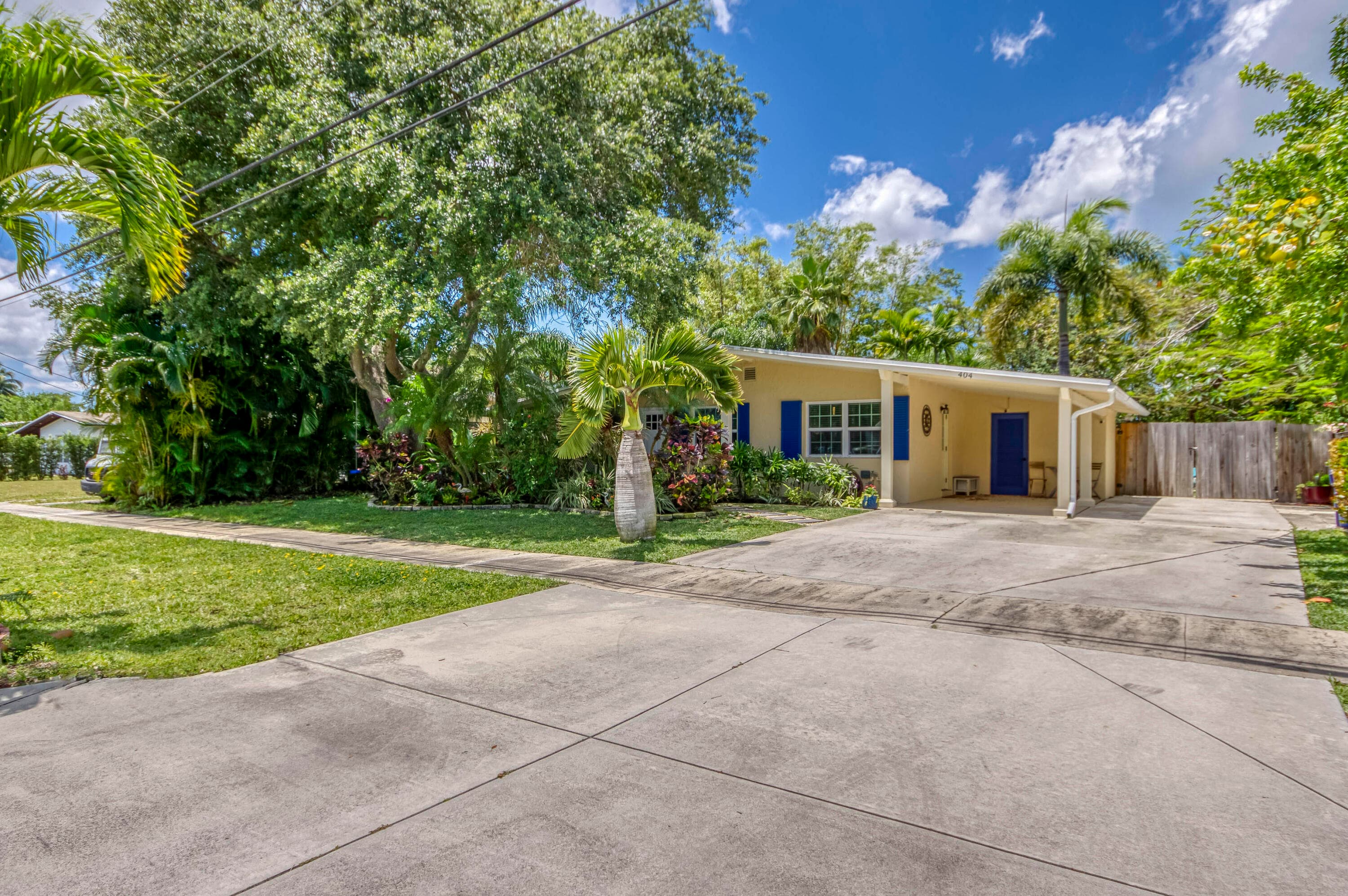 404 S Caloosahatchee Avenue, Jupiter, FL 33458 — photo 21 of 43