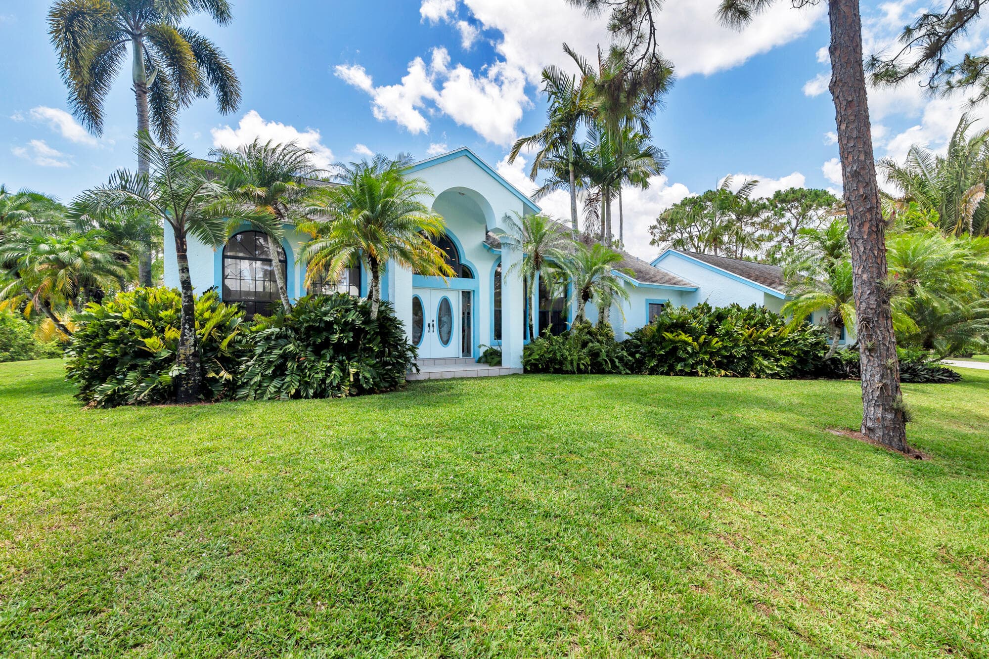 14677 Peace River Way, Palm Beach Gardens, FL 33418 — photo 1 of 33